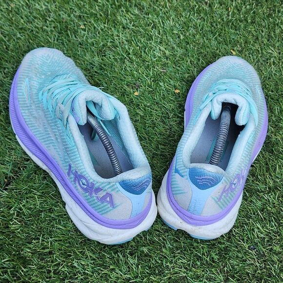 HOKA CLIFTON 9 - Womens Athletic Shoes - SIZE 7.5B - Picture 5 of 9